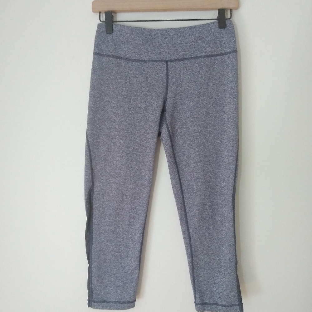 💥 EUC Zella Mesh Capri Leggings